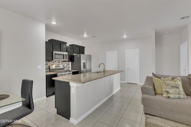 13611 HAZLEWOOD Street, Horizon City, TX 79928