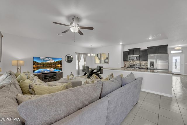 13611 HAZLEWOOD Street, Horizon City, TX 79928