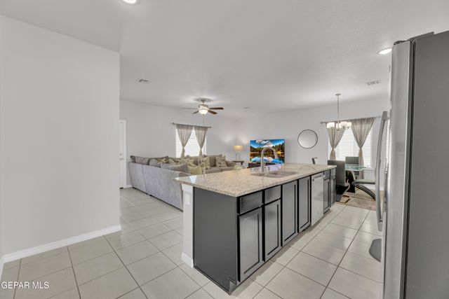 13611 HAZLEWOOD Street, Horizon City, TX 79928