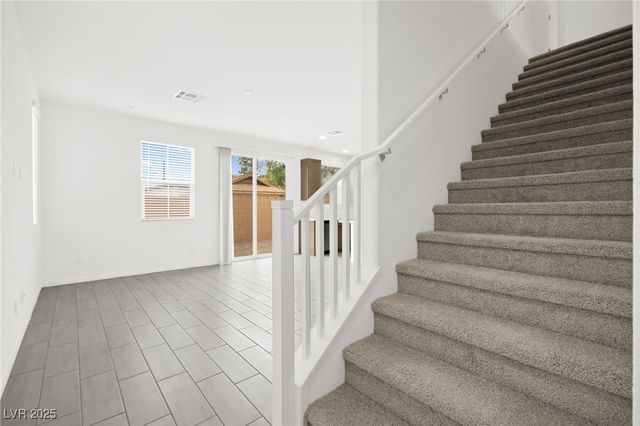 10140 Gabby Glen Street, Las Vegas, NV 89183