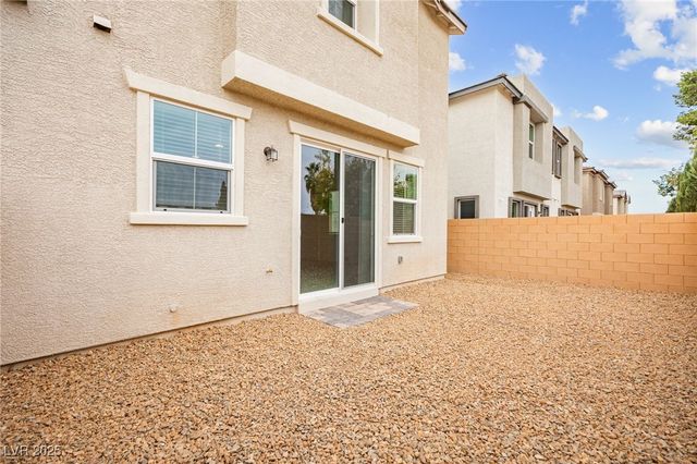 10140 Gabby Glen Street, Las Vegas, NV 89183