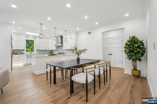 492 Oaktree Road, Oradell, NJ 07649