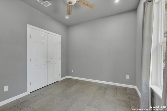 5170 Village Green, San Antonio, TX 78218