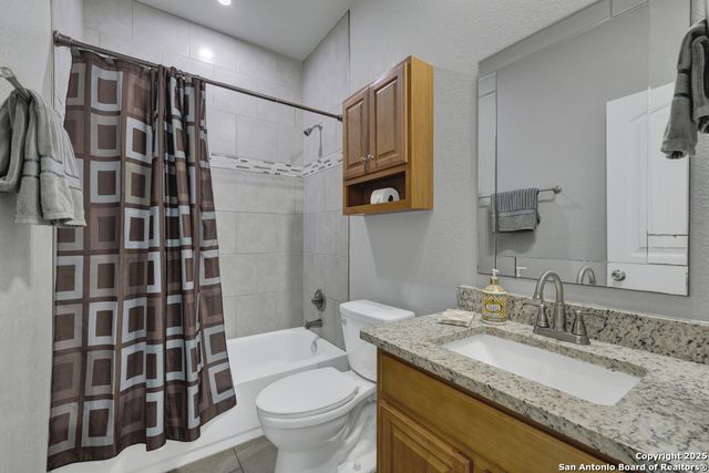 5170 Village Green, San Antonio, TX 78218