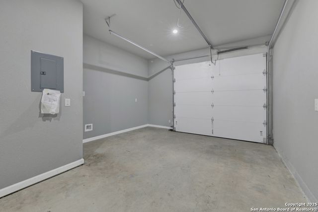 5170 Village Green, San Antonio, TX 78218