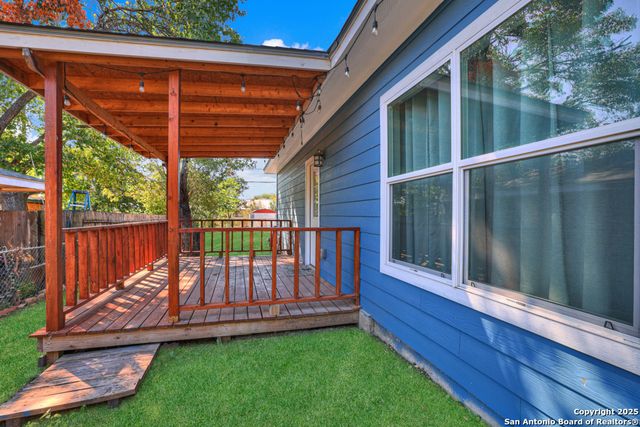 5170 Village Green, San Antonio, TX 78218