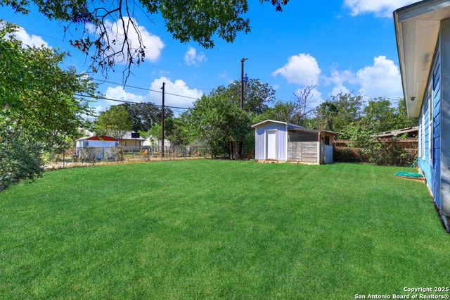 5170 Village Green, San Antonio, TX 78218