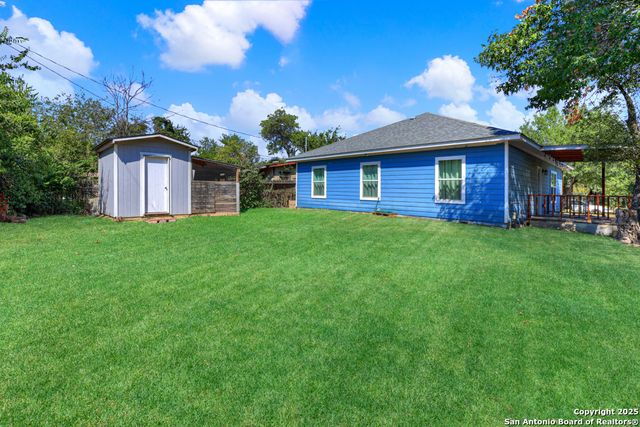 5170 Village Green, San Antonio, TX 78218