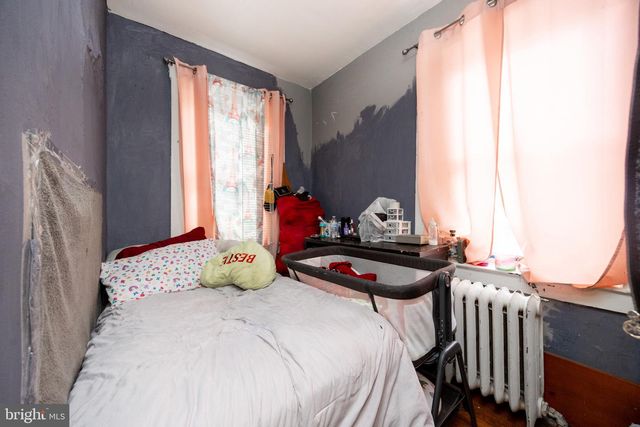 33 S 6TH AVE, Coatesville, PA 19320