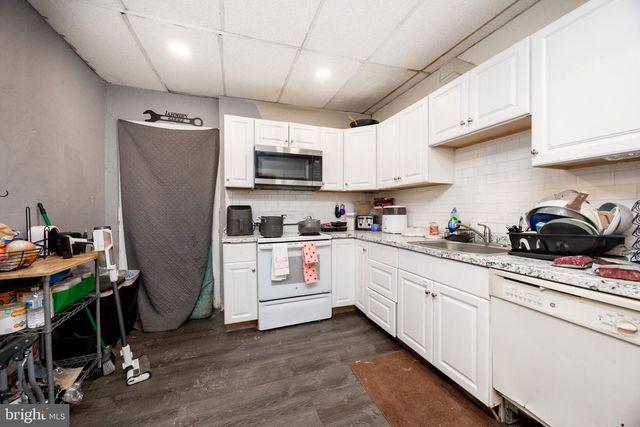 33 S 6TH AVE, Coatesville, PA 19320