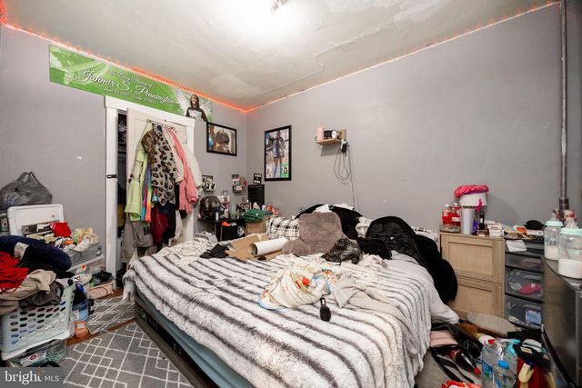 33 S 6TH AVE, Coatesville, PA 19320