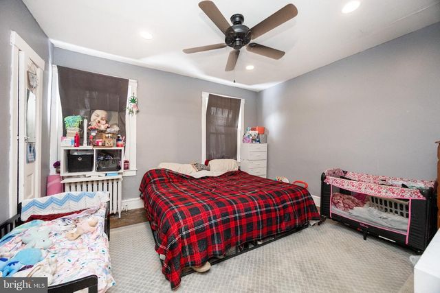 33 S 6TH AVE, Coatesville, PA 19320