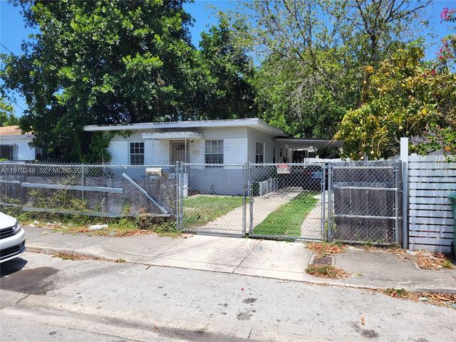 5731 NW 6th Ave, Miami, FL 33127