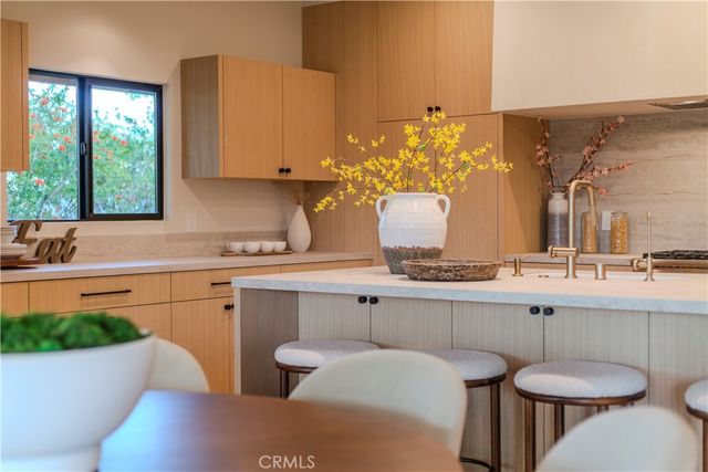 20553 Califa, Woodland Hills, CA 91367