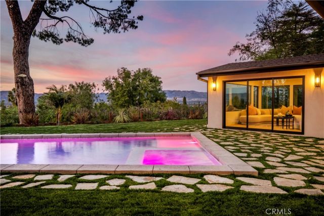 20553 Califa, Woodland Hills, CA 91367