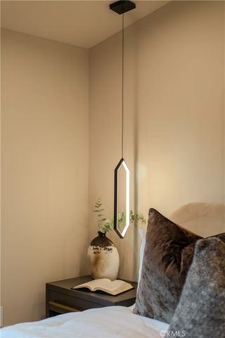 20553 Califa, Woodland Hills, CA 91367