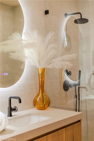 20553 Califa, Woodland Hills, CA 91367