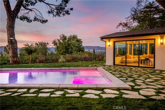 20553 Califa, Woodland Hills, CA 91367