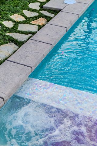 20553 Califa, Woodland Hills, CA 91367