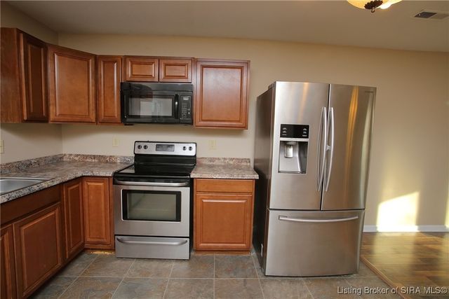 577 E Radio Tower Road, Scottsburg, IN 47170