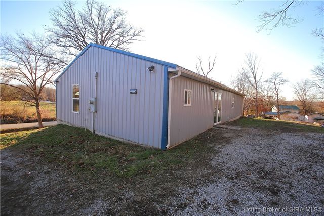 577 E Radio Tower Road, Scottsburg, IN 47170