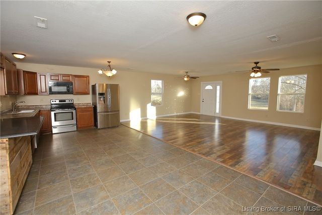 577 E Radio Tower Road, Scottsburg, IN 47170