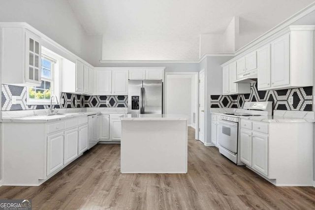 540 Sterling Hill Drive, Lawrenceville, GA 30046