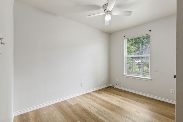 1113 E Jones Street, Sherman, TX 75090