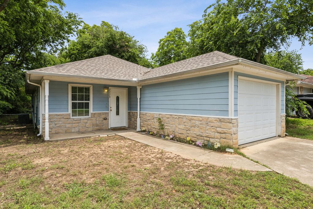 1113 E Jones Street, Sherman, TX 75090