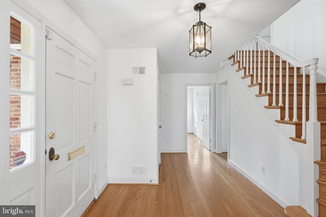 6717 PEMBERTON ST, Bethesda, MD 20817