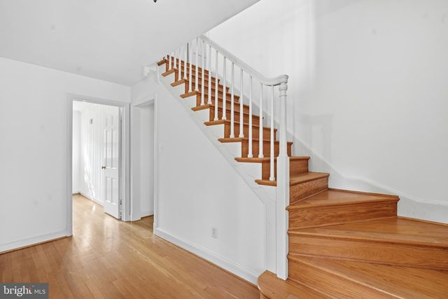 6717 PEMBERTON ST, Bethesda, MD 20817