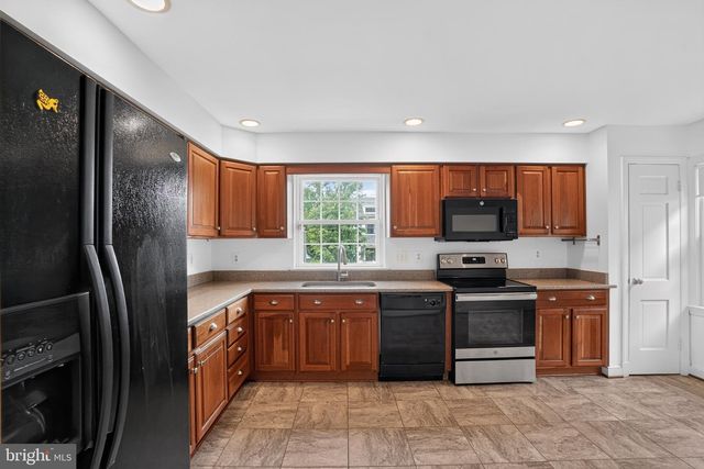 6717 PEMBERTON ST, Bethesda, MD 20817