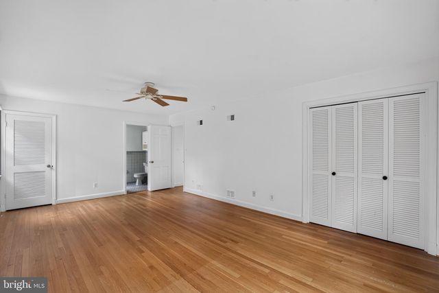 6717 PEMBERTON ST, Bethesda, MD 20817