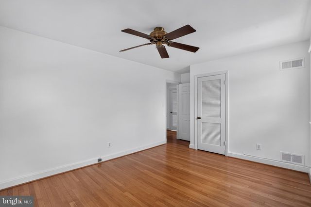 6717 PEMBERTON ST, Bethesda, MD 20817