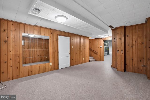 6717 PEMBERTON ST, Bethesda, MD 20817
