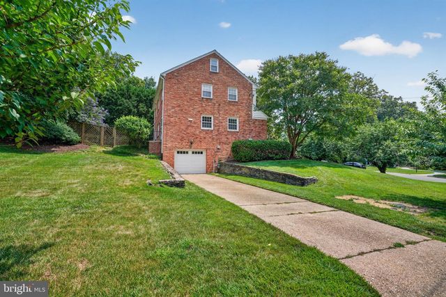 6717 PEMBERTON ST, Bethesda, MD 20817