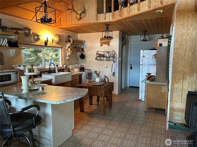 5 Moore, Riverside, WA 98840