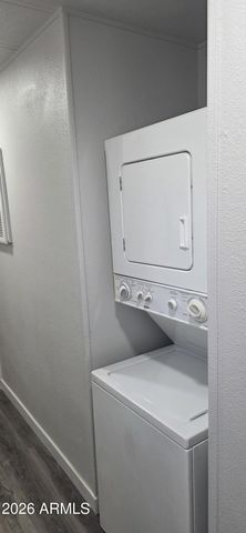 8601 N 71st Avenue 117, Glendale, AZ 85301