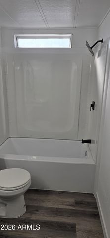 8601 N 71st Avenue 117, Glendale, AZ 85301