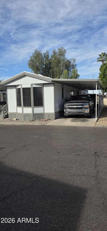 8601 N 71st Avenue 117, Glendale, AZ 85301