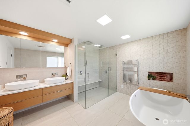 14022 Meridian Avenue S, Everett, WA 98208