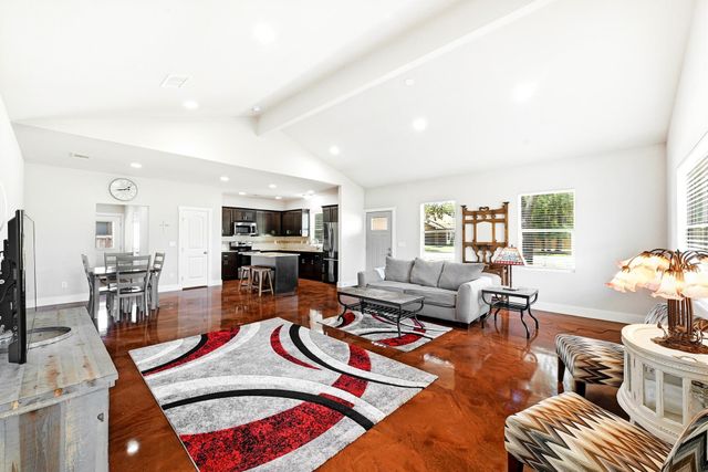120 Waianae CT, Bastrop, TX 78602