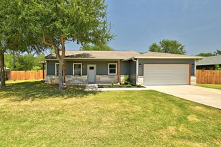 120 Waianae CT, Bastrop, TX 78602