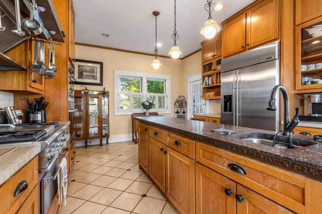 46 N Crest Road, Chattanooga, TN 37404