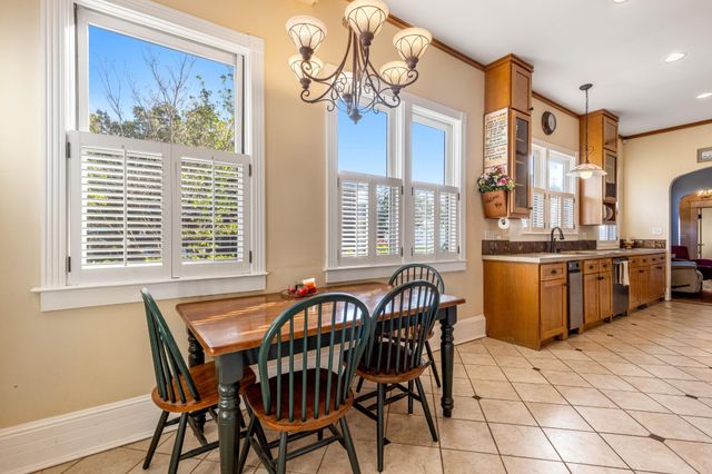 46 N Crest Road, Chattanooga, TN 37404