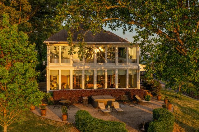 46 N Crest Road, Chattanooga, TN 37404