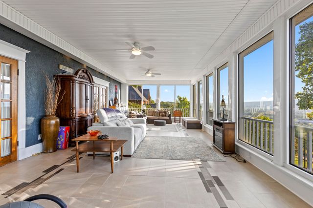 46 N Crest Road, Chattanooga, TN 37404