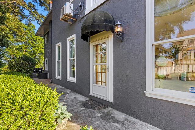 46 N Crest Road, Chattanooga, TN 37404