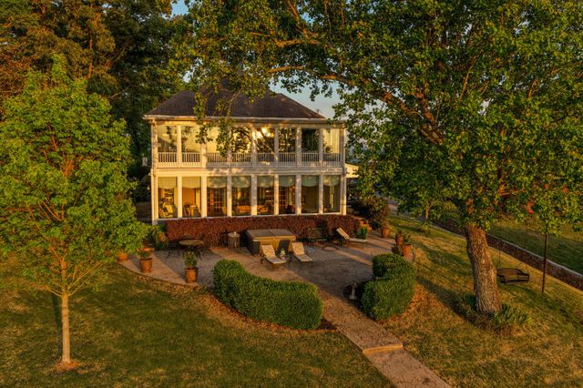 46 N Crest Road, Chattanooga, TN 37404