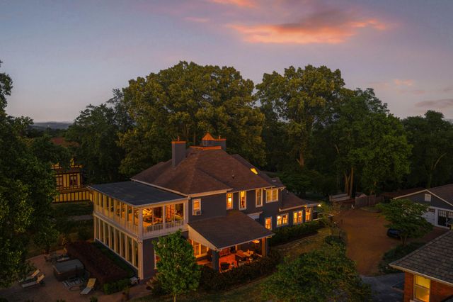 46 N Crest Road, Chattanooga, TN 37404